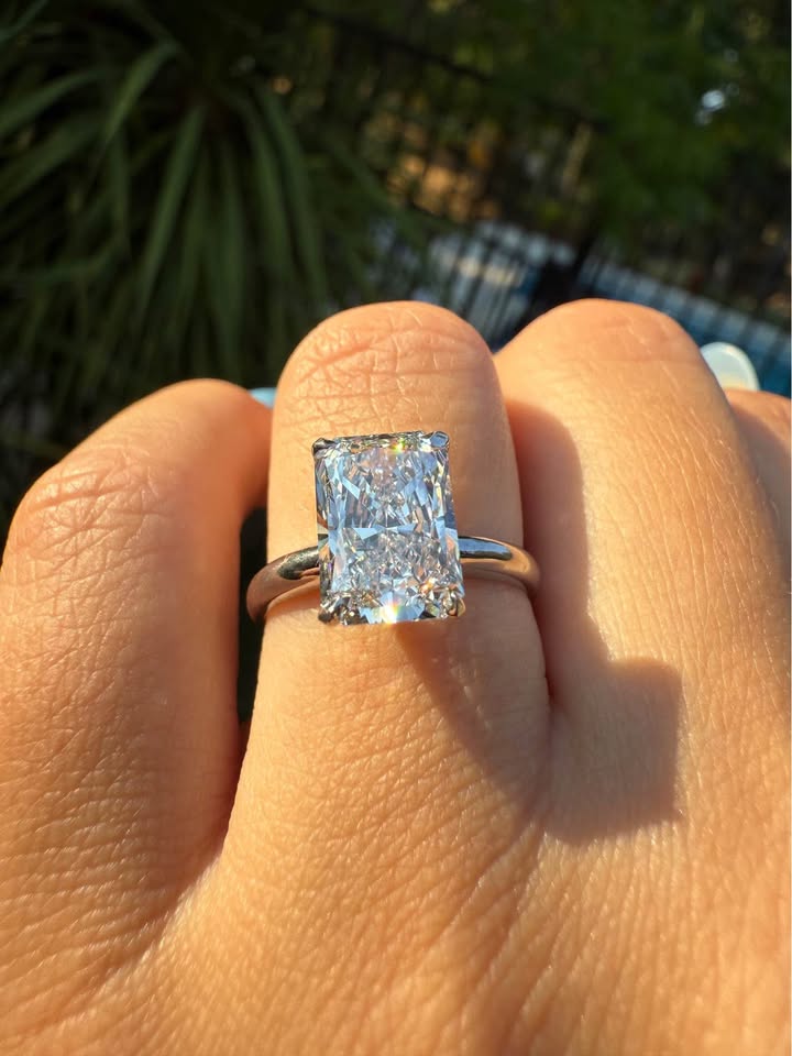 3 Carat Radiant Cut Lab-Grown Diamond Ring Solitaire | E VSS2 | 14k White Gold | IGI Certified