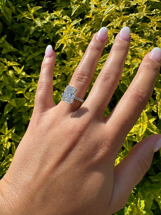 Beautiful 5.06 Radiant Diamond Ring - Lab Grown - IGI Verified