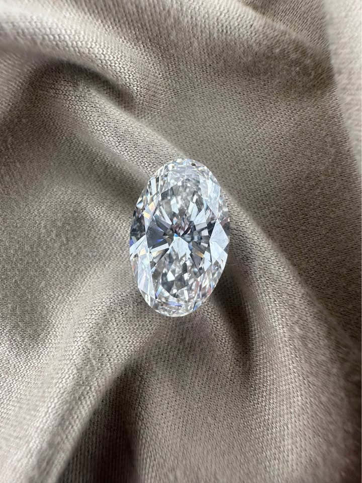 Brilliant 4.80 Oval Diamond (G VS1) – Lab Grown – IGI Certified