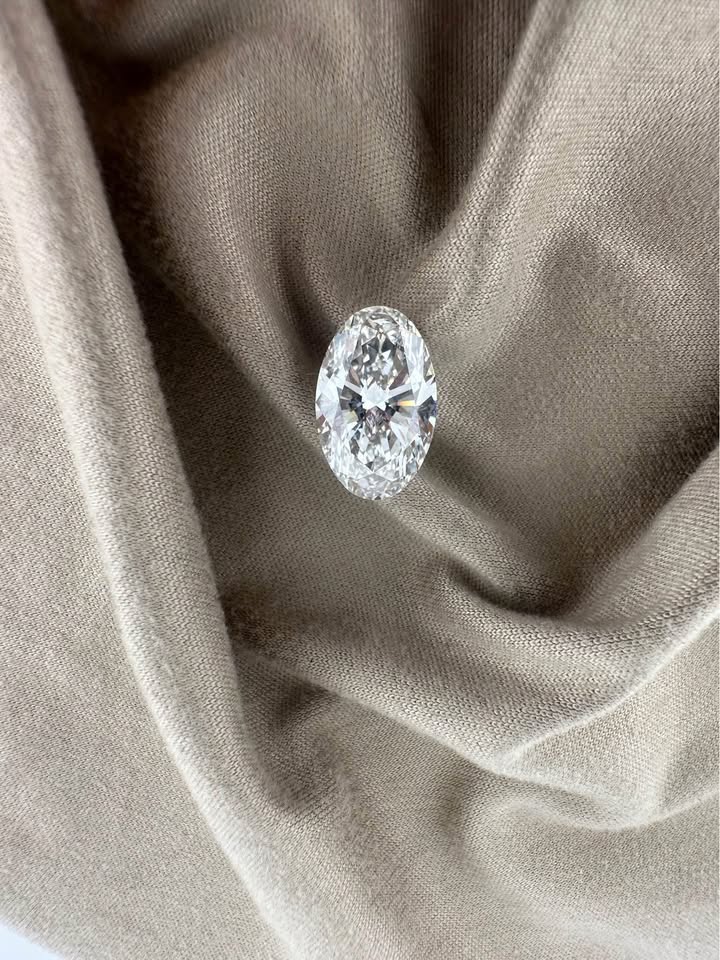 Brilliant 4.80 Oval Diamond (G VS1) – Lab Grown – IGI Certified
