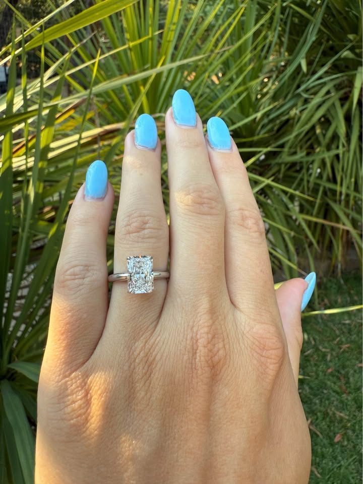 3 Carat Radiant Cut Lab-Grown Diamond Ring Solitaire | E VSS2 | 14k White Gold | IGI Certified