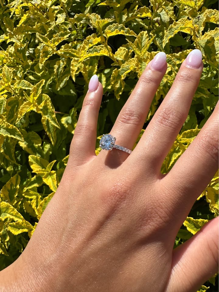 Brilliant 2.51 Round Diamond Ring (E VVS2) - Lab Grown - IGI Certified