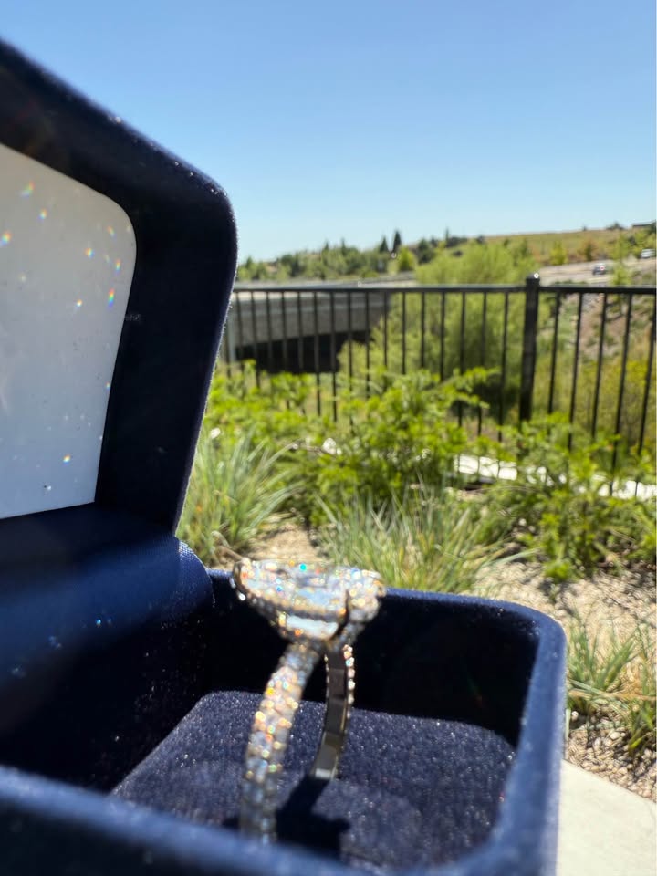 3.50 Pear Cut w/ Pavé Diamond Ring (E VVS2) - Lab Grown - IGI Certified