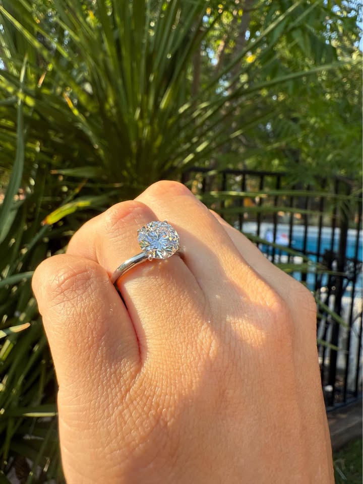 3ct Round E VVS2 Diamond Ring in 14k white gold