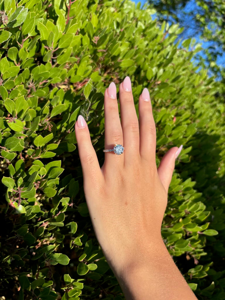 Gorgeous 3.00 Round Diamond Ring (D VS2) - Lab Grown - IGI Certified