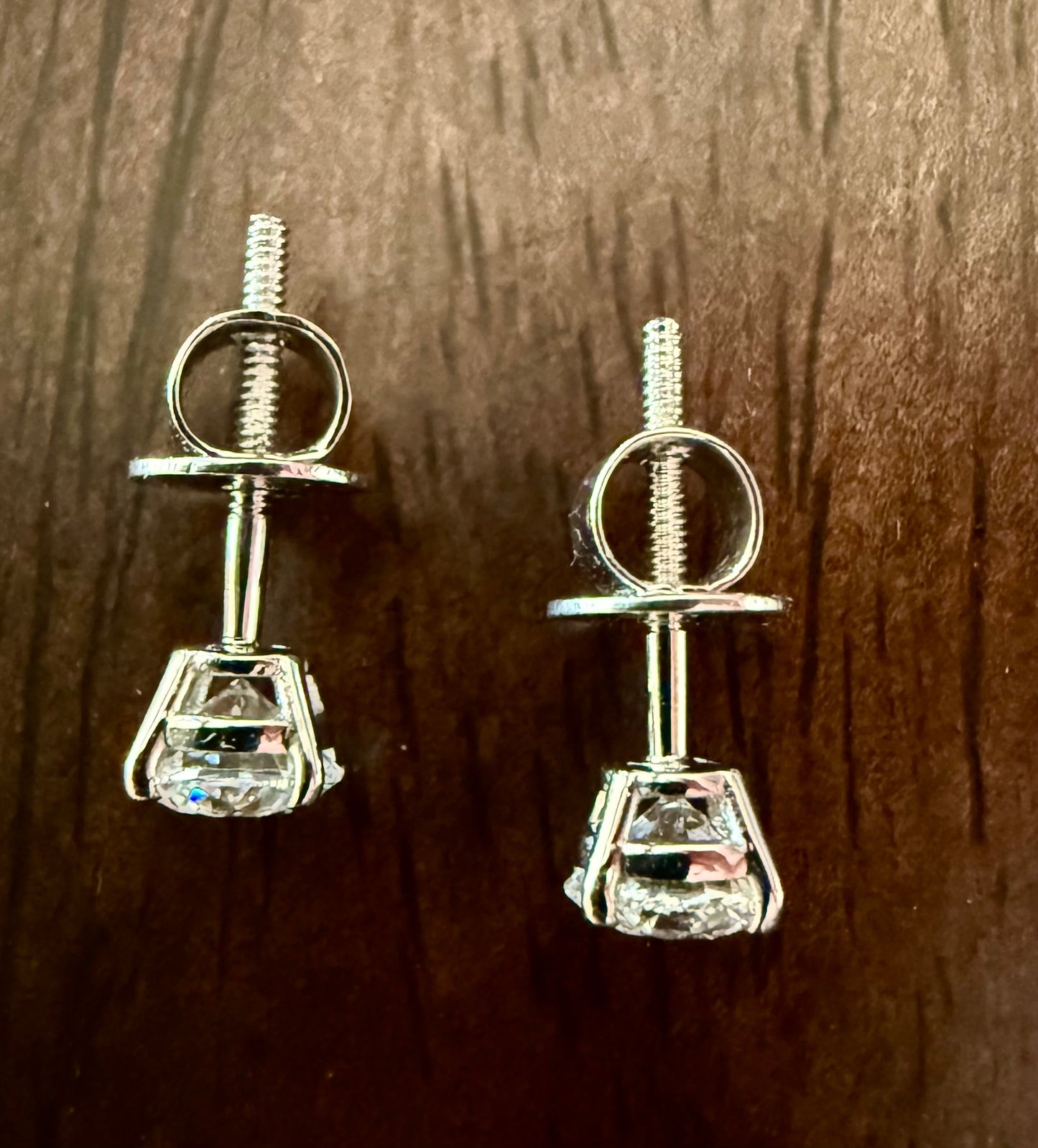 1 TCW Round Diamond Earrings.