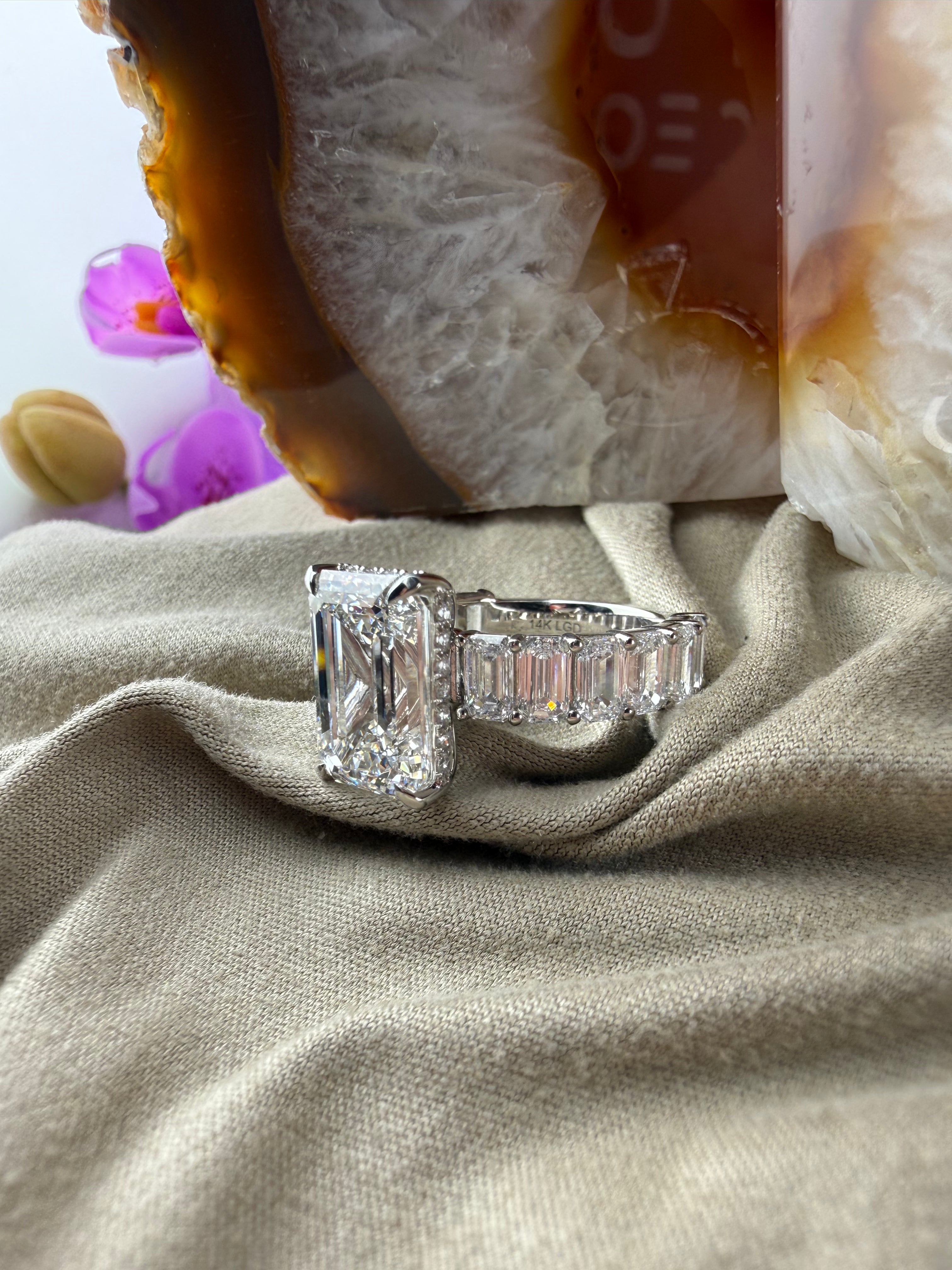 Sophisticated 6.09 Emerald Diamond Ring w/ Custom Setting (E VS1) - Lab Grown - IGI Certified