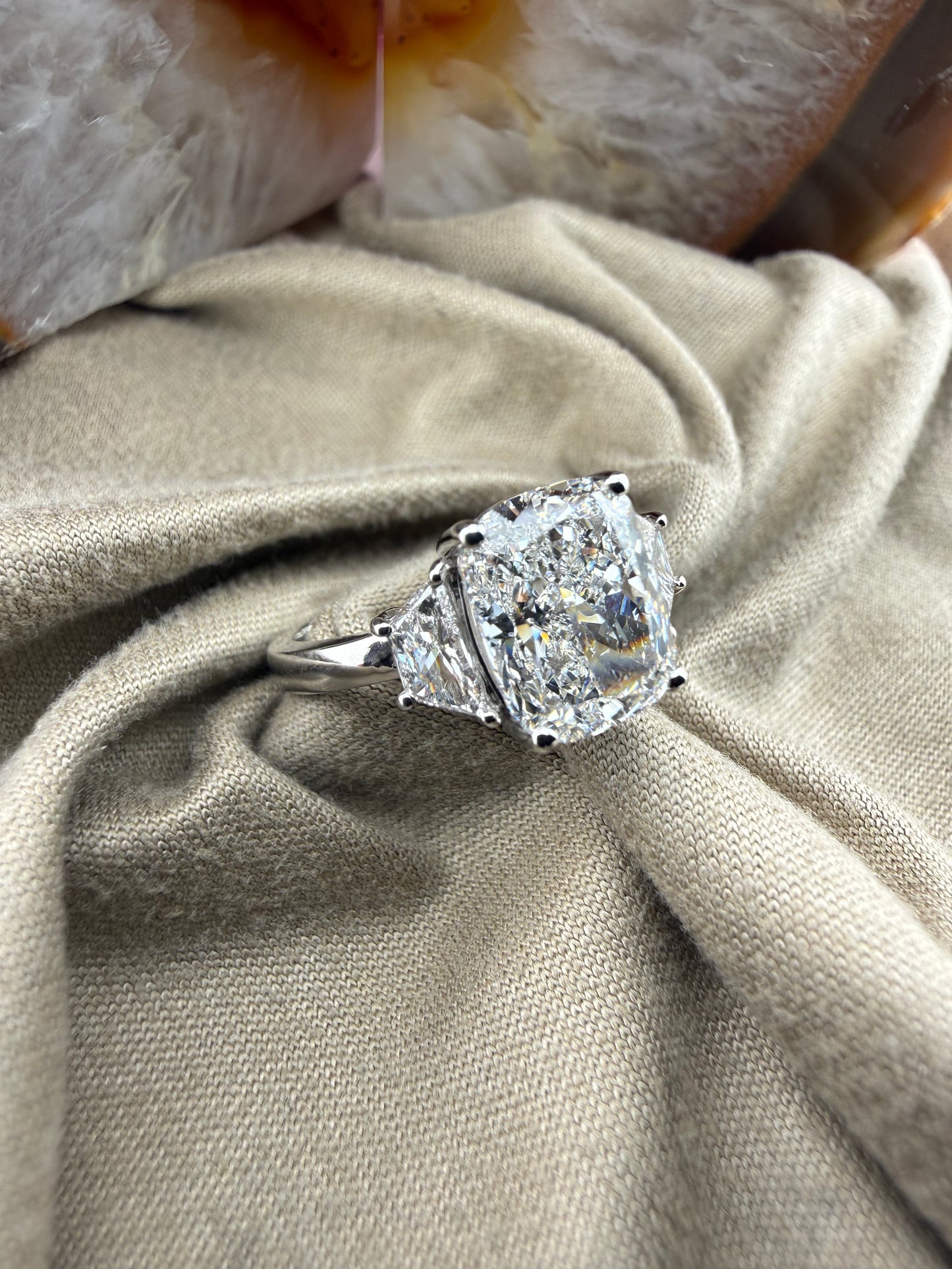 Captivating 3.03 Cushion Diamond Ring w/ Custom Setting (E VS1) - Lab Grown - IGI Certified