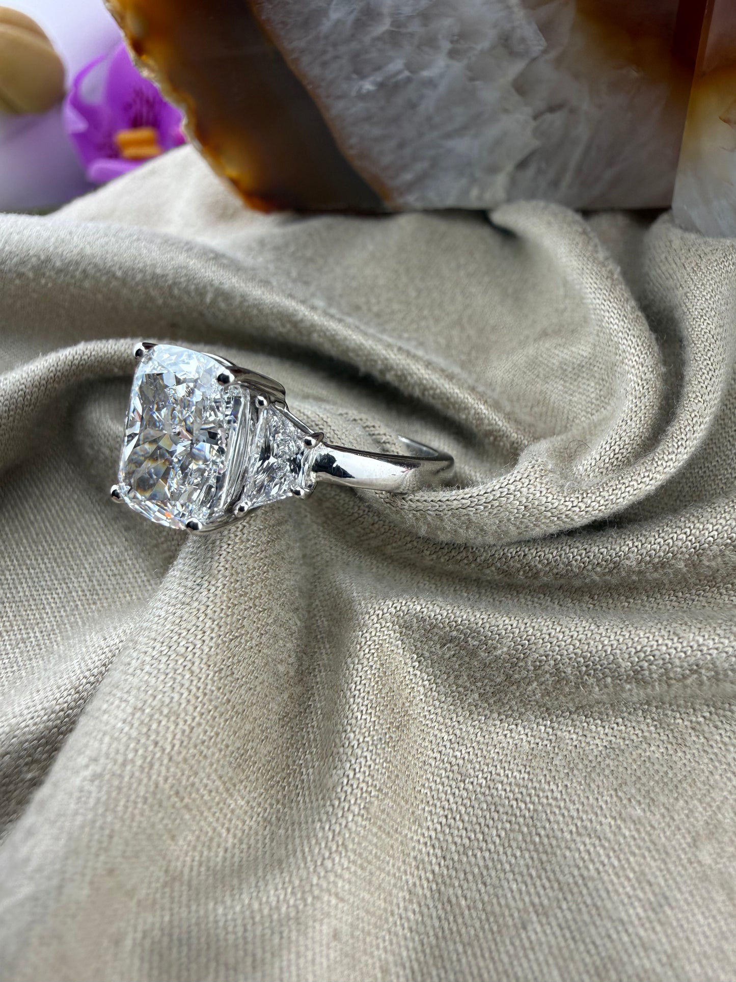 Captivating 3.03 Cushion Diamond Ring w/ Custom Setting (E VS1) - Lab Grown - IGI Certified