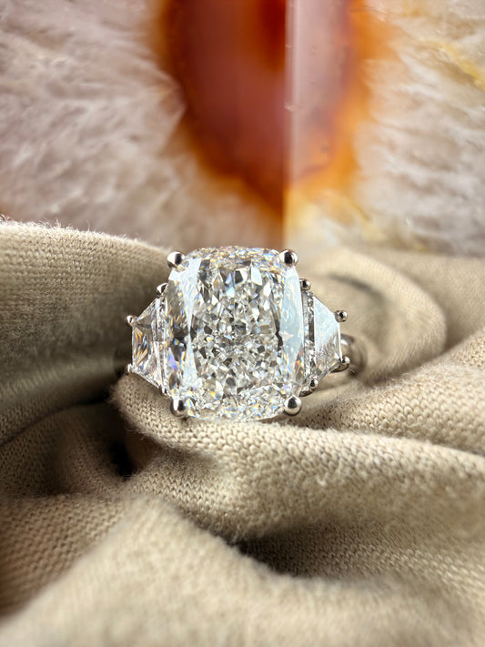 Captivating 3.03 Cushion Diamond Ring w/ Custom Setting (E VS1) - Lab Grown - IGI Certified
