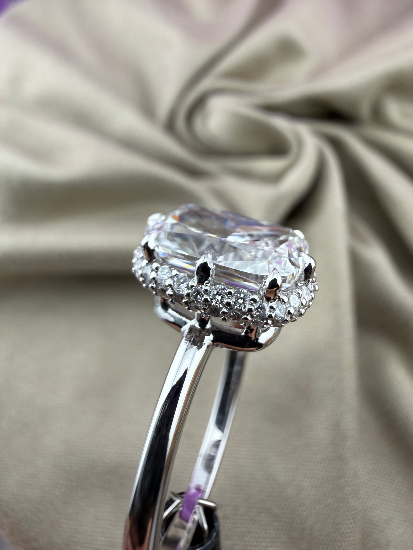 Elegant 3.00 Cushion Solitaire Diamond Ring (F VS1) - IGI Certified