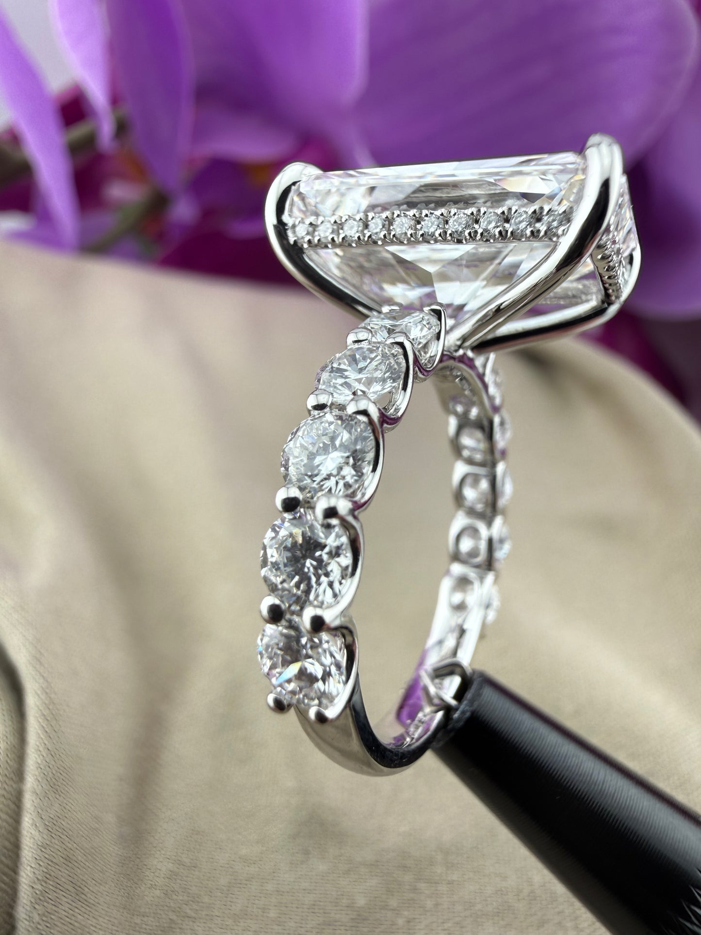 9.02 Radiant Diamond Ring w/ Hidden Halo & 2ct Diamond Band (E VVS2) - IGI Certified