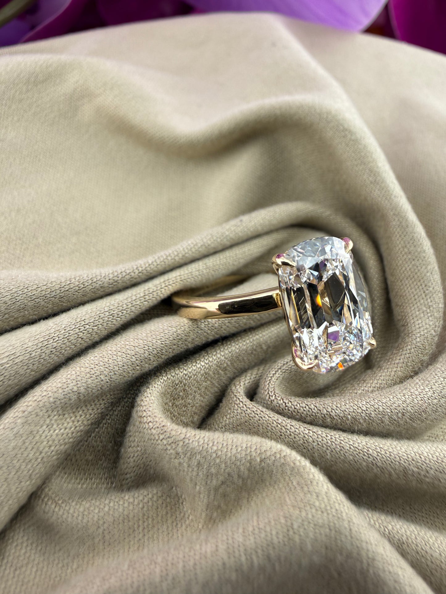3.03 Old Mine Cushion Diamond Ring w/ Solitaire Setting (E VS1) - IGI Certified