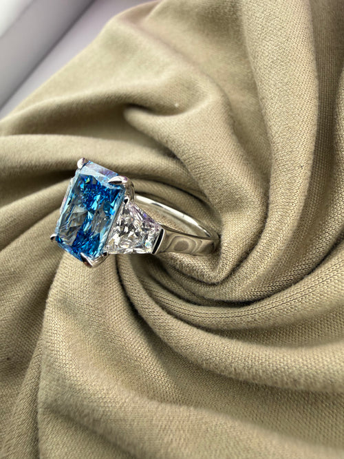 3.02 Fancy Vivid Blue Radiant Diamond Ring w/ Trapezoid Side Diamonds (VS2) - IGI Certified | Lab Grown