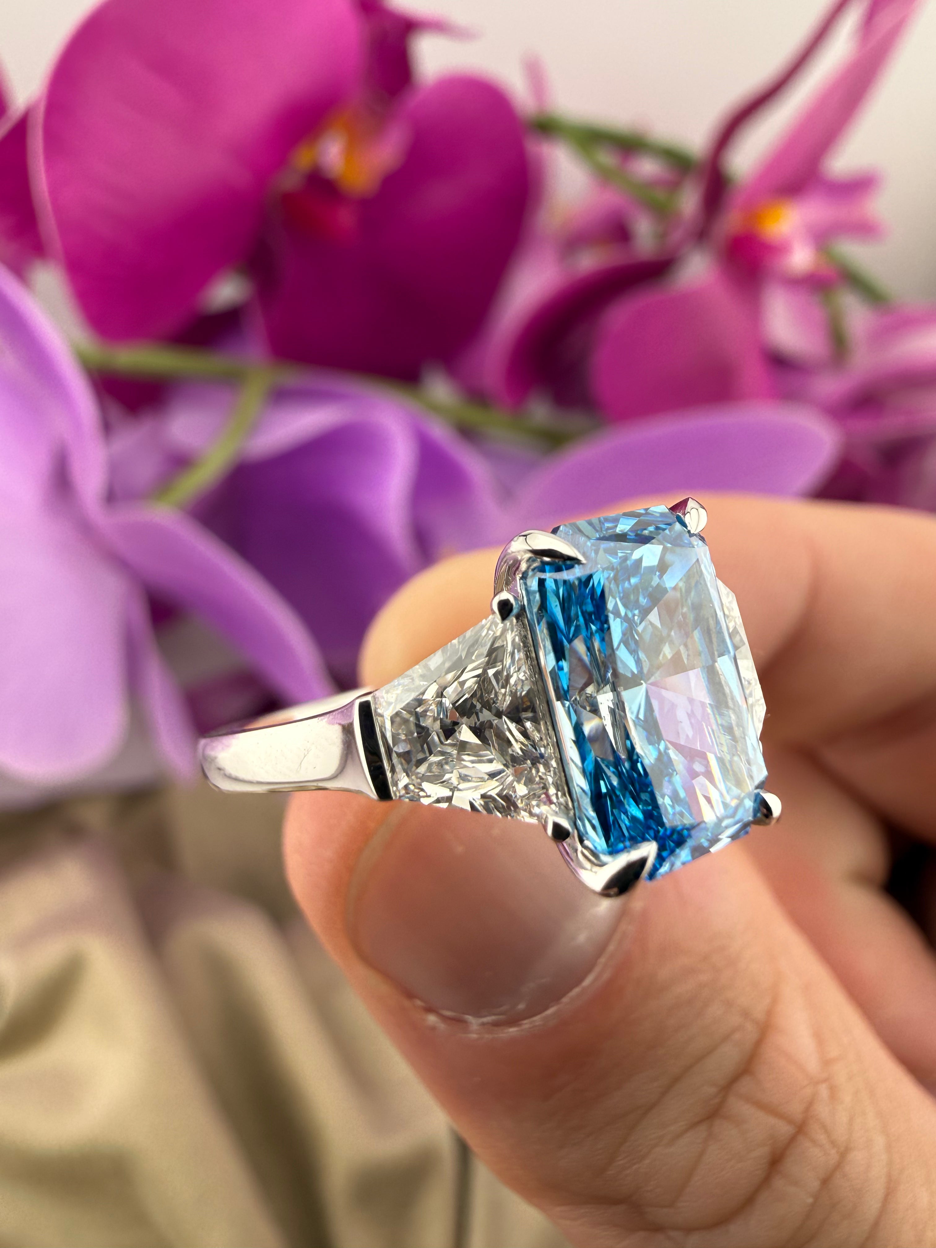 3.02 Fancy Vivid Blue Radiant Diamond Ring w/ Trapezoid Side Diamonds (VS2) - IGI Certified | Lab Grown