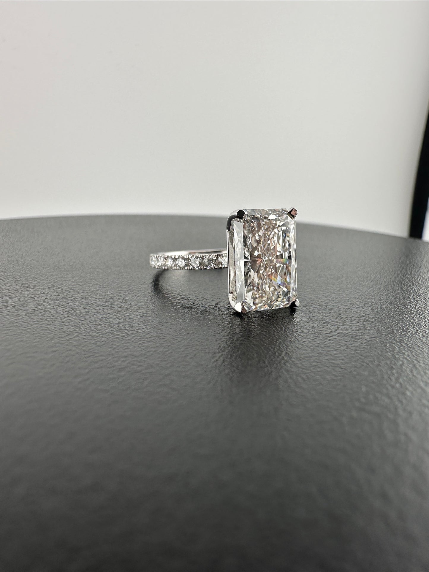 Beautiful 5.00 Radiant Diamond Ring - Lab Grown - IGI Verified