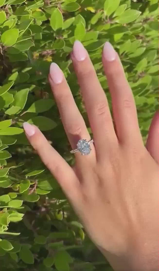 Gorgeous 4.02 Oval Diamond Ring (E VVS2) - Lab Grown - IGI Certified